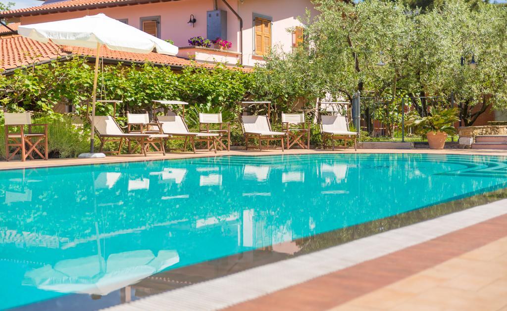 Hotel Il Buongustaio Масса Екстер'єр фото