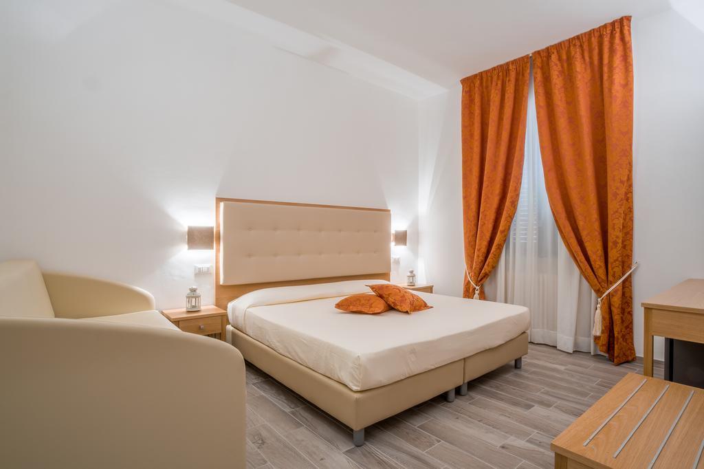 Hotel Il Buongustaio Масса Номер фото